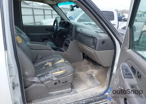 2005 Chevrolet Tahoe Lt из США, поврежденный, VIN 1GNEC13T15J223472